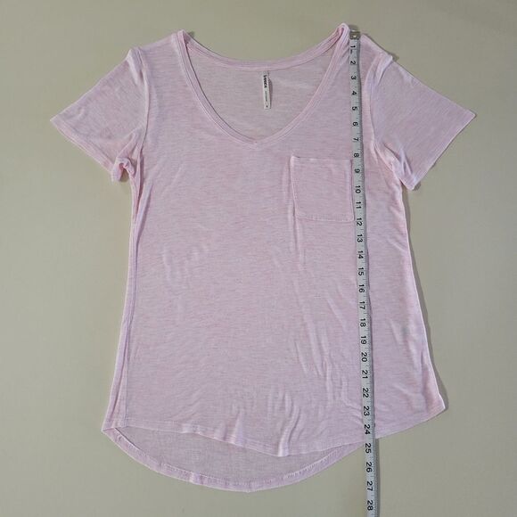 Tresics Women's Pink Short Sleeve V-Neck Pullover T-shirt - Picture 6 of 11